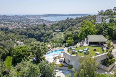 Spacious 4 bedroom House for sale with sea view in Super Cannes, Cannes, Provence Alpes Cote d'Azur