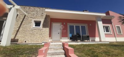 Authentic 3 bedroom Villa for sale in Caldas da Rainha, Central Portugal