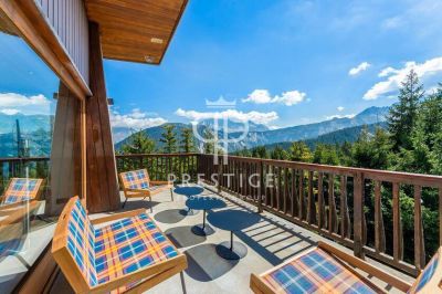 Authentic 3 bedroom Appartement for sale in Courchevel 1850, Auvergne Rhone Alpes