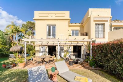 Stylish 3 bedroom House for sale with sea view in Benahavis, Andalucia
