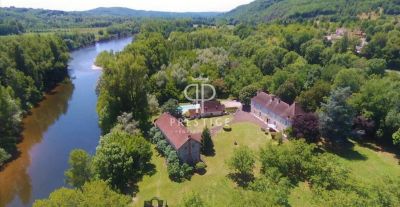 Riverside 6 bedroom House for sale with lake or river and countryside views in Sarlat la Caneda, Nouvelle Aquitaine