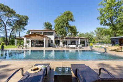 Immaculate 6 bedroom House for sale in Saint Paul en Foret, Provence Alpes Cote d'Azur