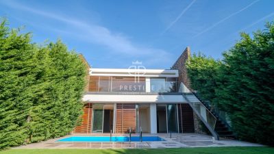 Immaculate 4 bedroom Villa for sale with countryside view in Santo Tirso, Northern Portugal