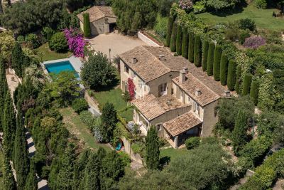 Immaculate 5 bedroom House for sale with panoramic and sea views in Mougins, Provence Alpes Cote d'Azur