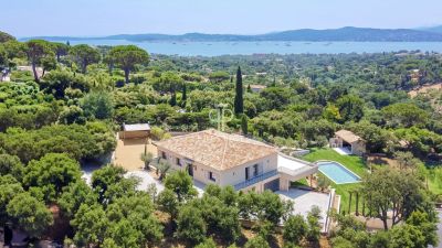 Spacious 5 bedroom House for sale with sea and panoramic views in Grimaud, Provence Alpes Cote d'Azur