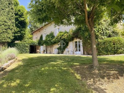 Character 4 bedroom Farmhouse for sale with countryside view in Cordes sur Ciel, Occitanie