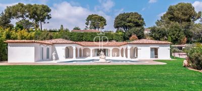 Immaculate 5 bedroom Villa for sale in Mougins, Provence Alpes Cote d'Azur