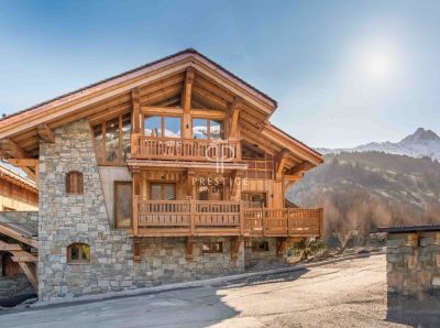 Immaculate 6 bedroom Maison for sale with lake or river view in Le Raffort, Meribel, Auvergne Rhone Alpes