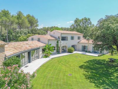 Wow factor 8 bedroom House for sale with countryside view in L'Isle sur la Sorgue, Provence Alpes Cote d'Azur