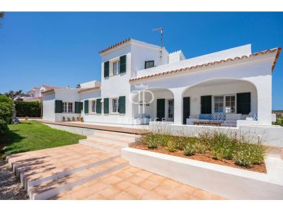 Frontline 5 bedroom Villa for sale with sea view in S'Algar, Menorca