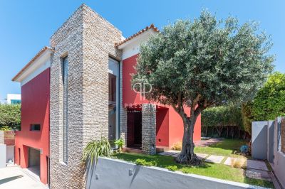 Immaculate 3 bedroom House for sale with countryside view in Birre, Cascais, Central Portugal