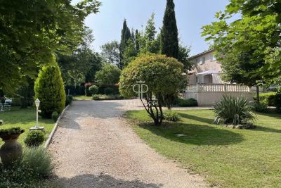 Spacious 7 bedroom Villa for sale in Montauroux, Provence Alpes Cote d'Azur