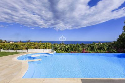 Immaculate 4 bedroom Villa for sale with sea view in Sanremo, Liguria