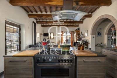 4 bedroom farmhouse for sale, Poggibonsi, Siena, Chianti Wine Region