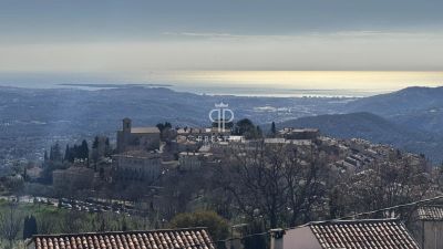 Spacious 7 bedroom Villa for sale with panoramic and sea views in Cabris, Provence Alpes Cote d'Azur