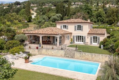 Beautiful 4 bedroom Villa for sale with panoramic view in Vence, Provence Alpes Cote d'Azur