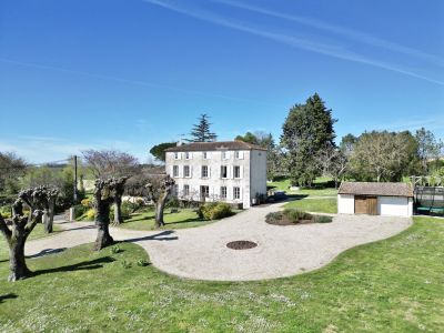 Immaculate 6 bedroom House for sale with countryside view in Monsegur, Nouvelle Aquitaine