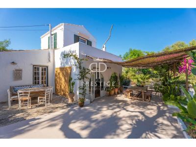 Authentic 5 bedroom Villa for sale with countryside view in Sant Lluis, Menorca
