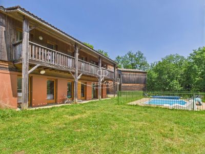 Income Producing 41 bedroom House for sale with countryside view in Perigueux, Nouvelle Aquitaine
