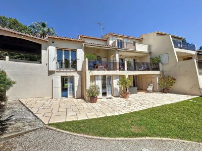 Stunning 5 bedroom Villa for sale with sea view in Cannes, Provence Alpes Cote d'Azur