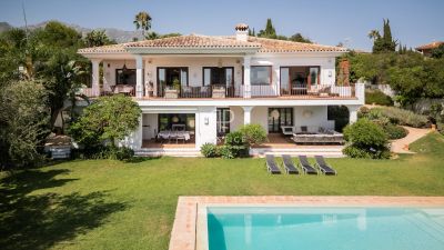 Luxury 5 bedroom Villa for sale with sea view in Marbella, Andalucia