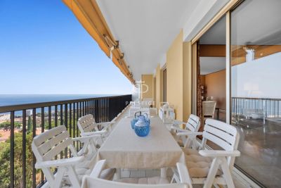 Unique 4 bedroom Apartment for sale with panoramic and sea views in Nice, Provence Alpes Cote d'Azur