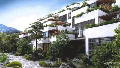Spacious 4 bedroom Apartment for sale with sea view in Jardin Exotique, Port and Exotic Gardens