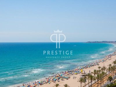 Beachfront 3 bedroom for sale with sea view in El Campello, Valencia