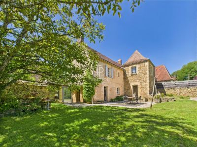 Income Producing 8 bedroom  Property with Gites for sale with countryside views in Saint Cyprien, Nouvelle Aquitaine