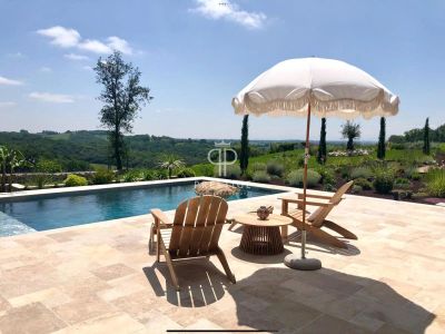 Stylish 3 bedroom House for sale in Marciac, Occitanie