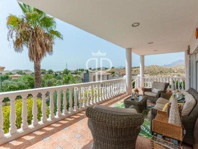5 bedroom villa for sale, Busot, Alicante Costa Blanca, Valencia