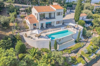Immaculate 3 bedroom House for sale with panoramic and sea views in Sainte Maxime, Provence Alpes Cote d'Azur