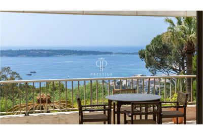 Immaculate 3 bedroom Apartment for sale with panoramic and sea views in Cannes, Provence Alpes Cote d'Azur