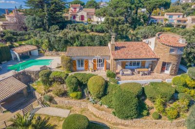 Authentic 4 bedroom House for sale with sea view in Sainte Maxime, Provence Alpes Cote d'Azur