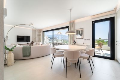 3 bedroom apartment for sale, La Quinta Golf, Benahavis, Malaga Costa del Sol, Andalucia