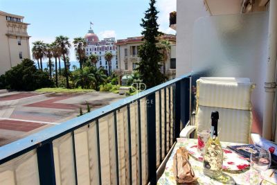 Inviting 2 bedroom Apartment for sale with sea view in Nice, Provence Alpes Cote d'Azur