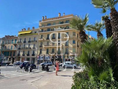 Bright 2 bedroom Apartment for sale with panoramic and sea views in Menton, Provence Alpes Cote d'Azur