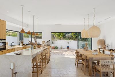 Stylish 3 bedroom Villa for sale with panoramic view in La Colle Sur Loup, Provence Alpes Cote d'Azur