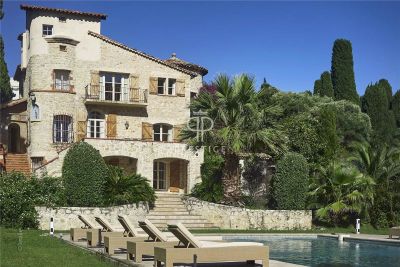 Spacious 5 bedroom Villa for sale in Cap d'Antibes, Provence Alpes Cote d'Azur