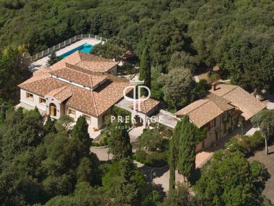 Beautiful Country Estate with panoramic views, just 10 km from Monaco in La Turbie, Provence Alpes Cote d'Azur