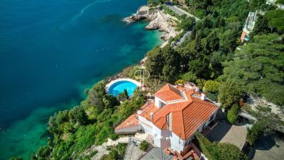 Unique 3 bedroom Villa for sale with panoramic and sea views in Nice, Provence Alpes Cote d'Azur