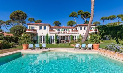 Immaculate 5 bedroom Villa for sale with sea view in Cap d'Antibes, Provence Alpes Cote d'Azur