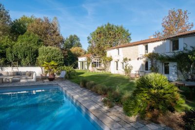 Renovated 5 bedroom House for sale in La Rochelle, Nouvelle Aquitaine