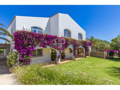Stunning 4 bedroom Villa for sale with countryside view in Sant Lluis, Menorca