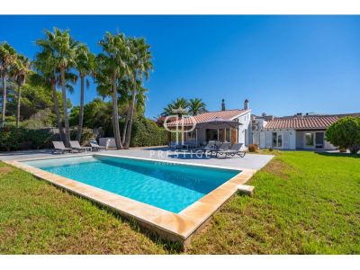 Immaculate 5 bedroom Villa for sale with sea view in Binisafua, Menorca