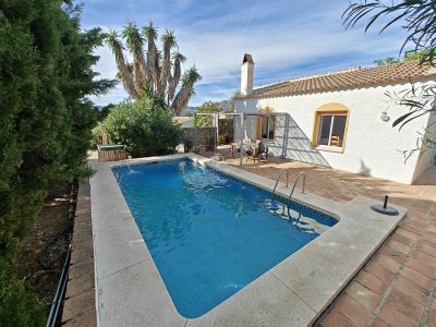 Inviting 2 bedroom Villa for sale in Vinuela, Andalucia