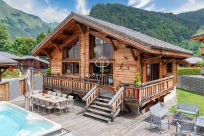 Wow factor 7 bedroom Maison for sale with countryside view in Morzine, Auvergne Rhone Alpes