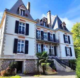 9 bedroom French chateau for sale, Berenx, Pyrenees Atlantique 64, Gascony