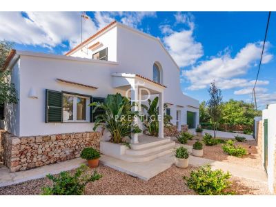 Immaculate 4 bedroom Villa for sale in Trebaluger, Menorca
