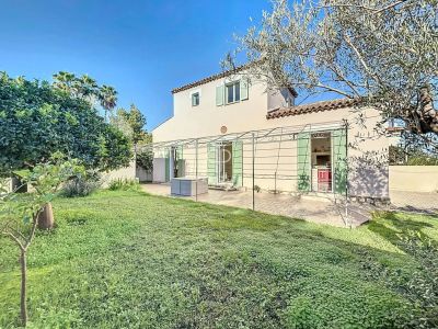 Beautiful 4 bedroom House for sale with countryside view in Cap d'Antibes, Provence Alpes Cote d'Azur